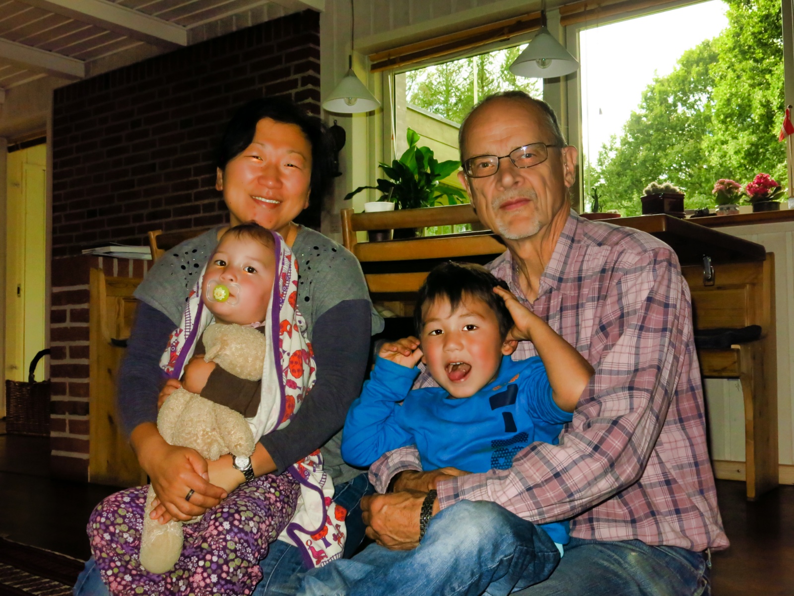 Camilla, Maika og Oliver på besøg septemer 2015
