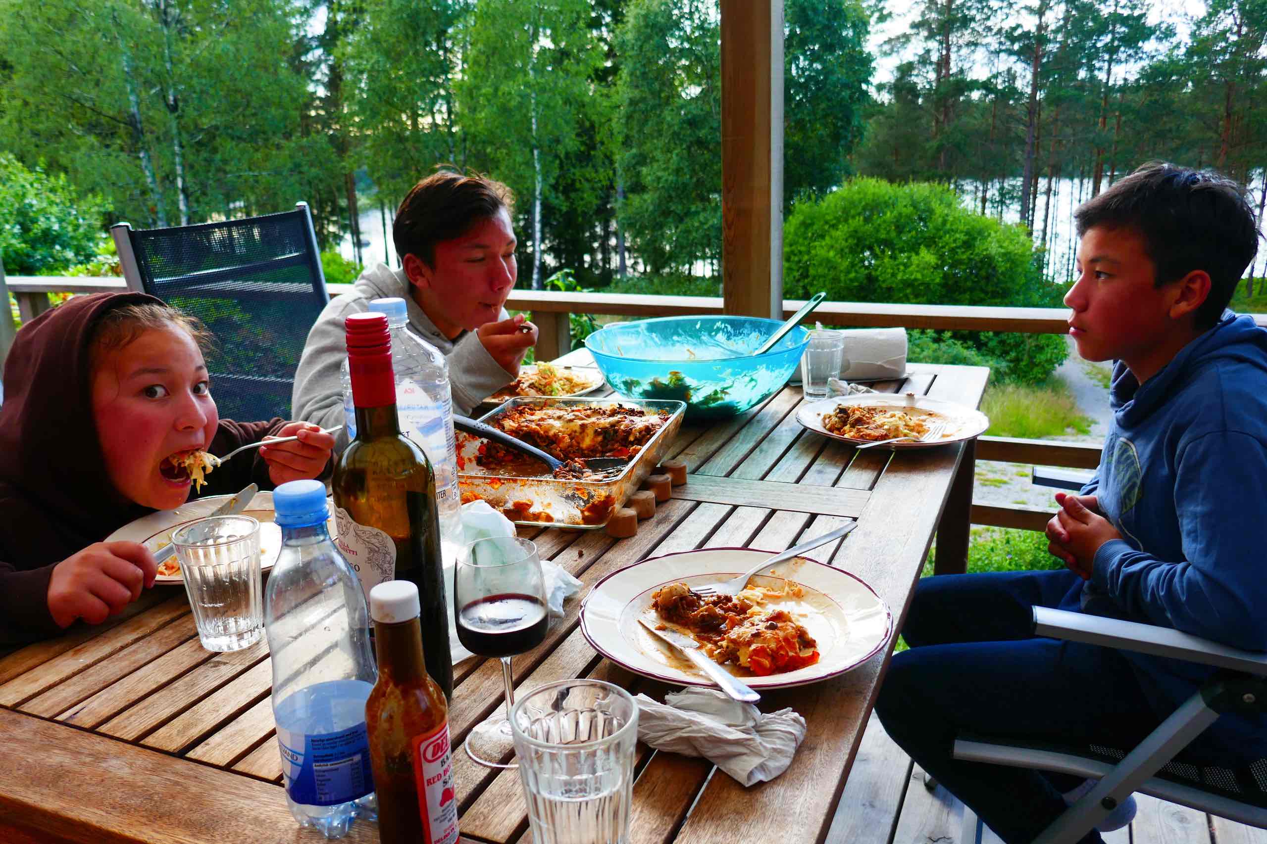 Aftensmad på terrassen