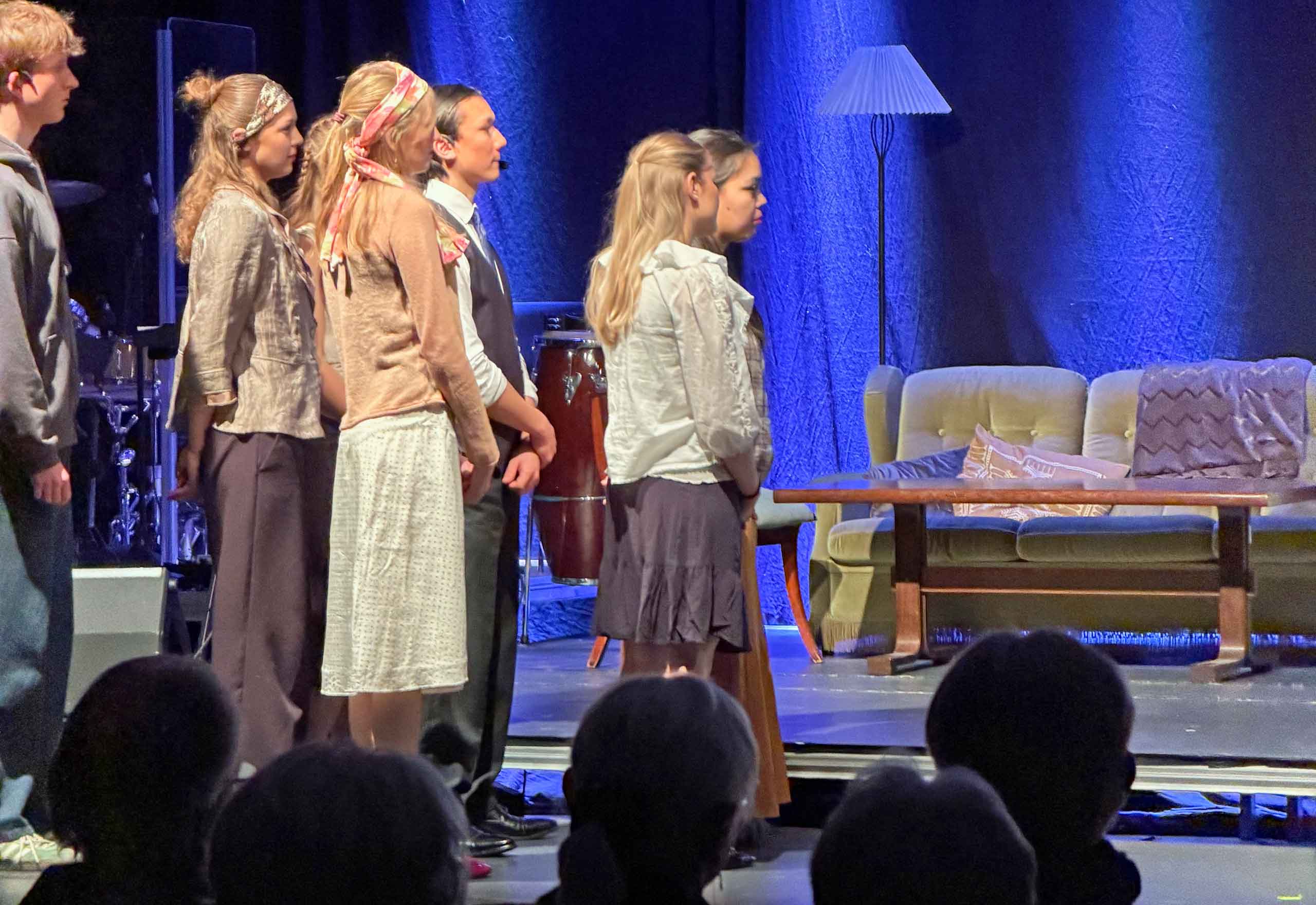 Luka på scenen