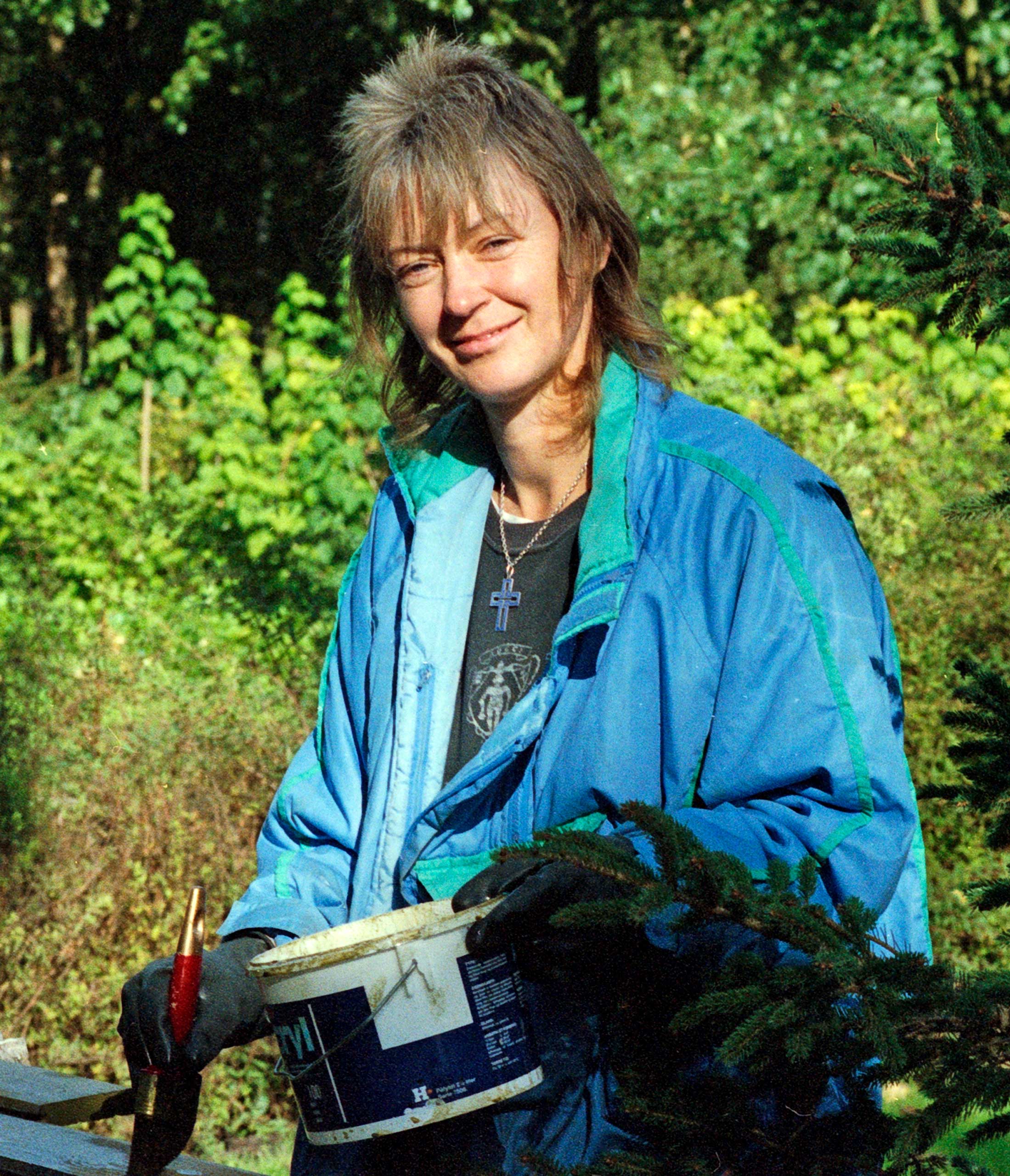 Benthe med malerpenslen