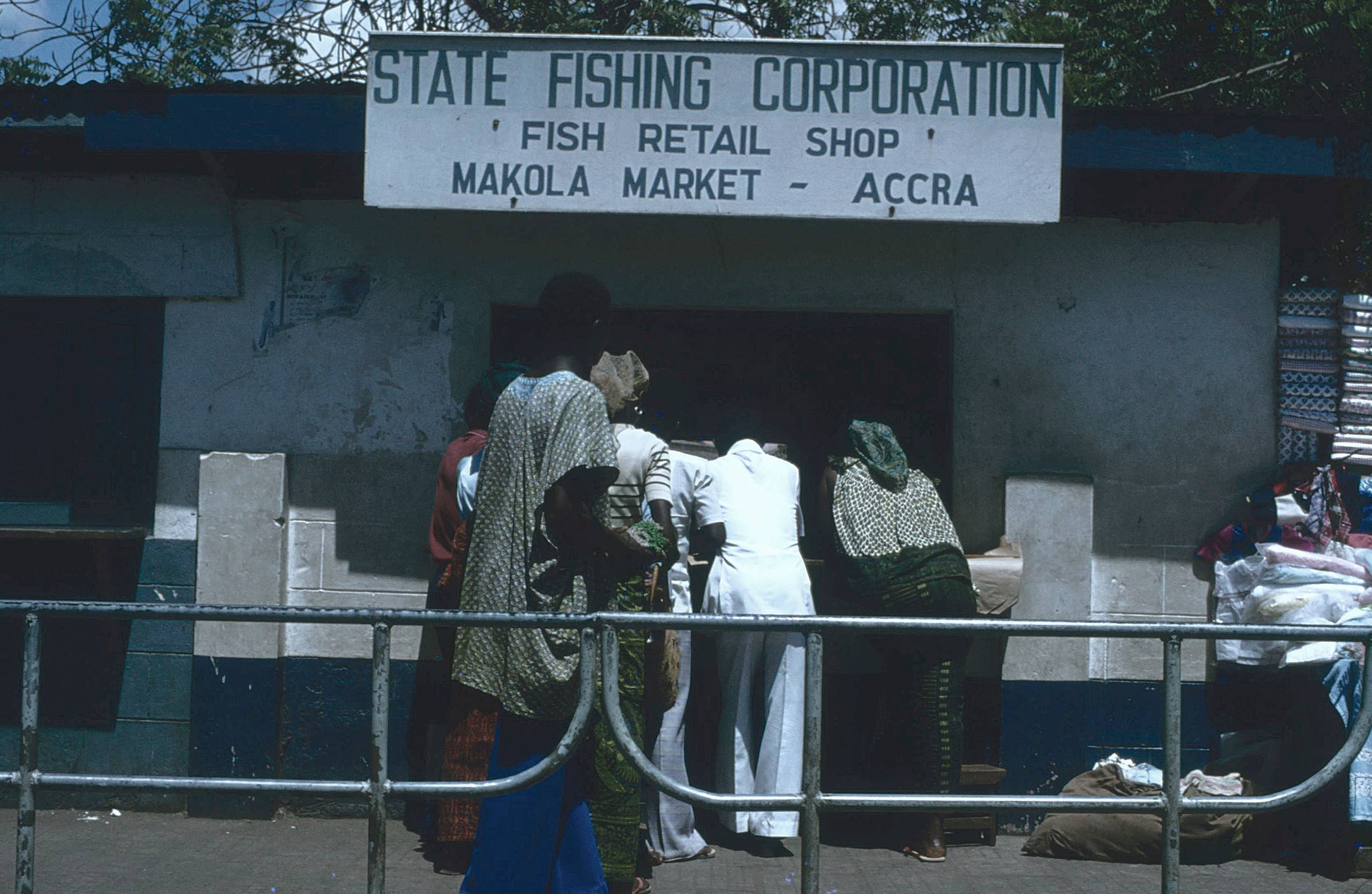 Statslig butik - med kø