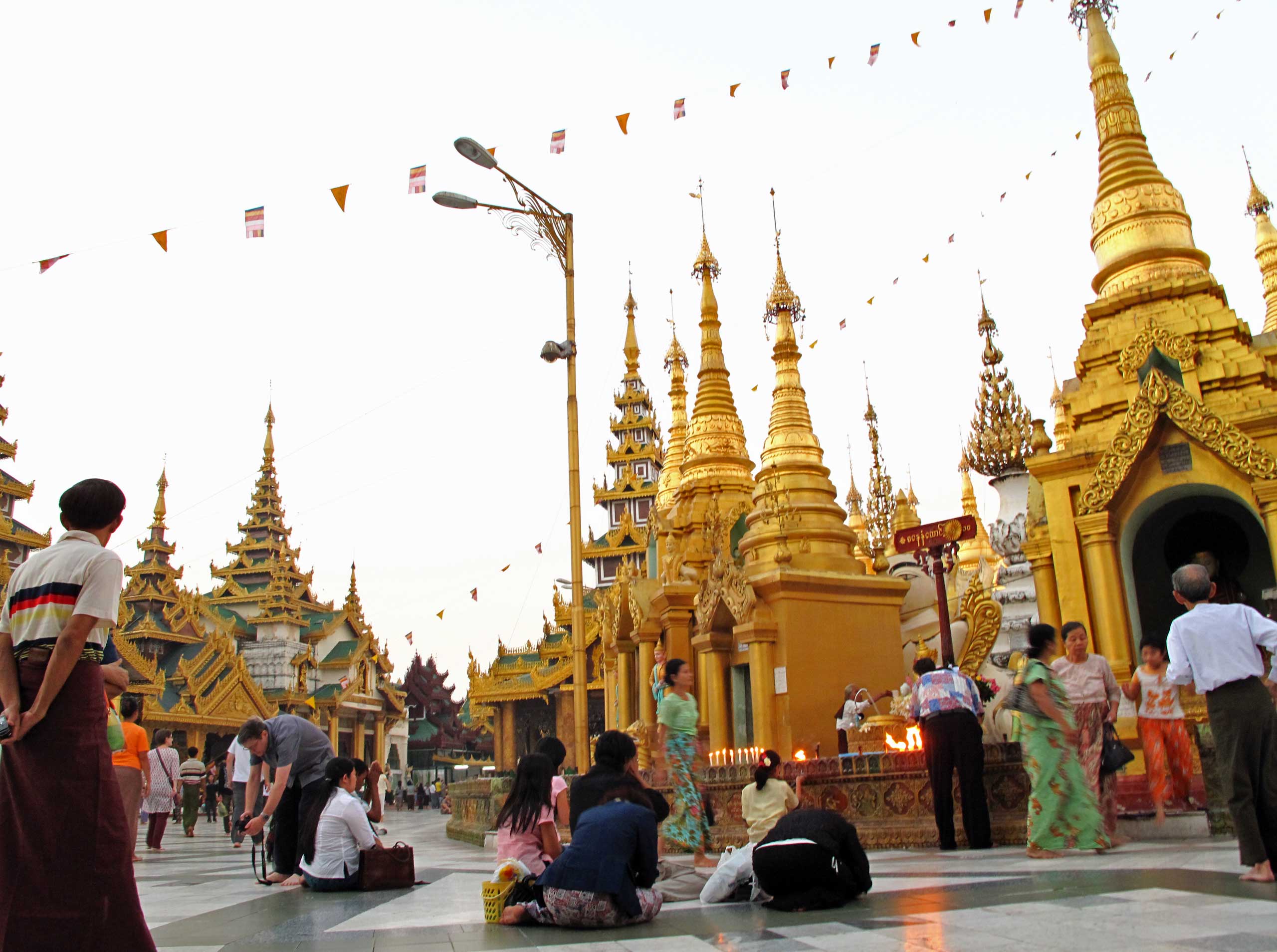 Guld og ædelstene
