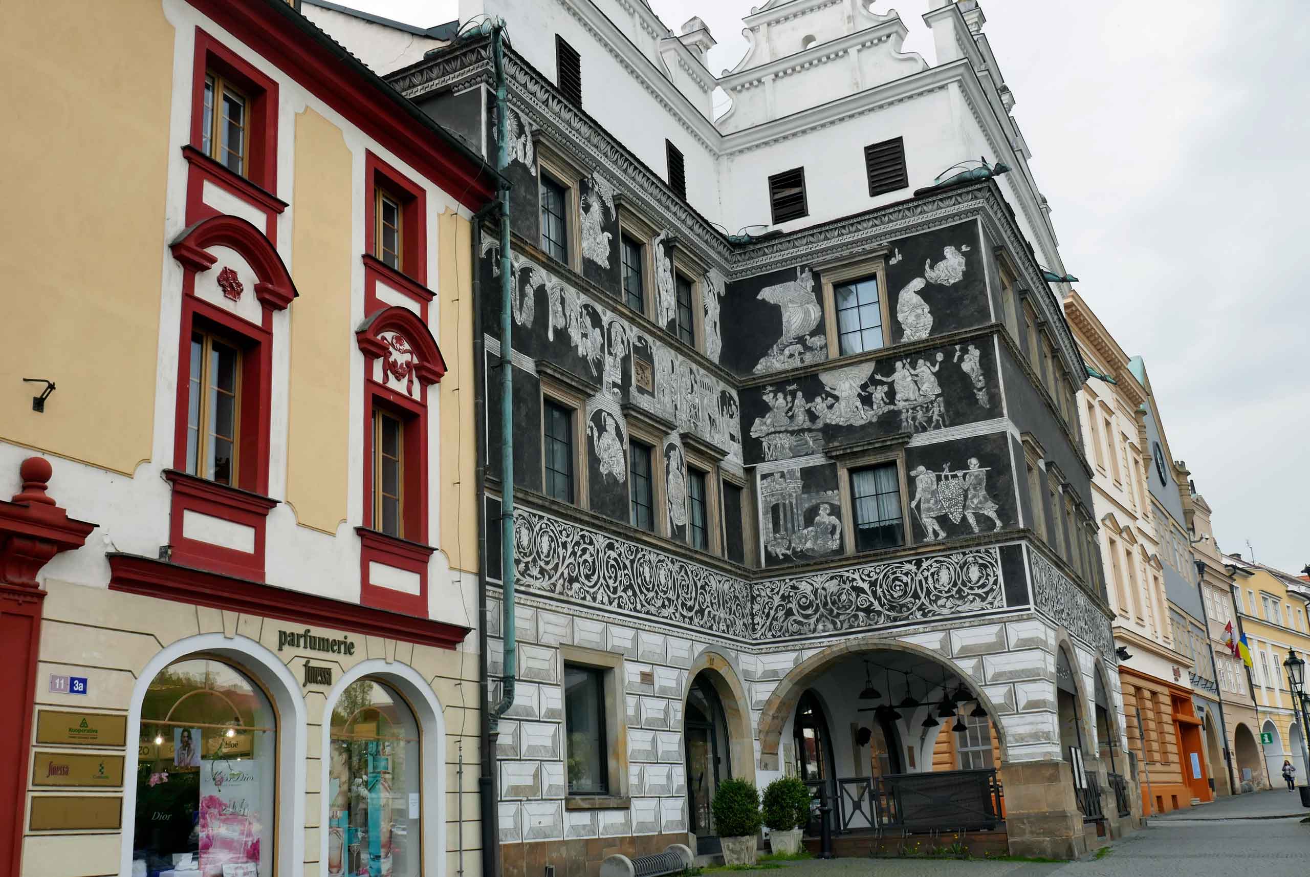 Sorte Ørn Huset