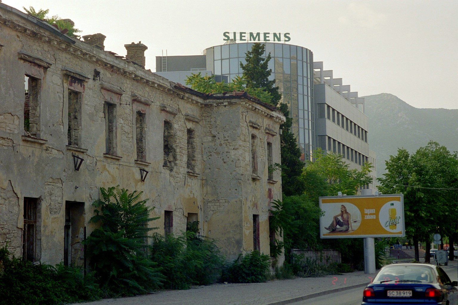 Mostar under genopbygning