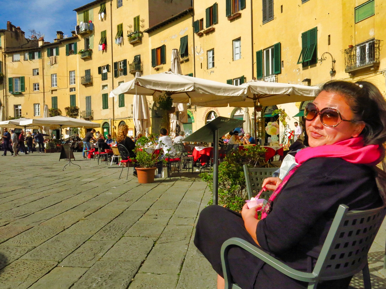 Piazza dell’Anfiteatro, Lucca
