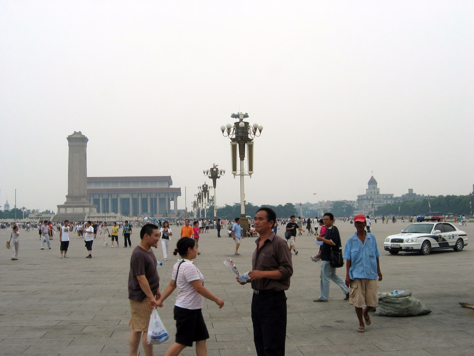 Tiananmen Sq.